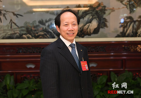 【光明网】祝贺!湖南高校新增5名中国