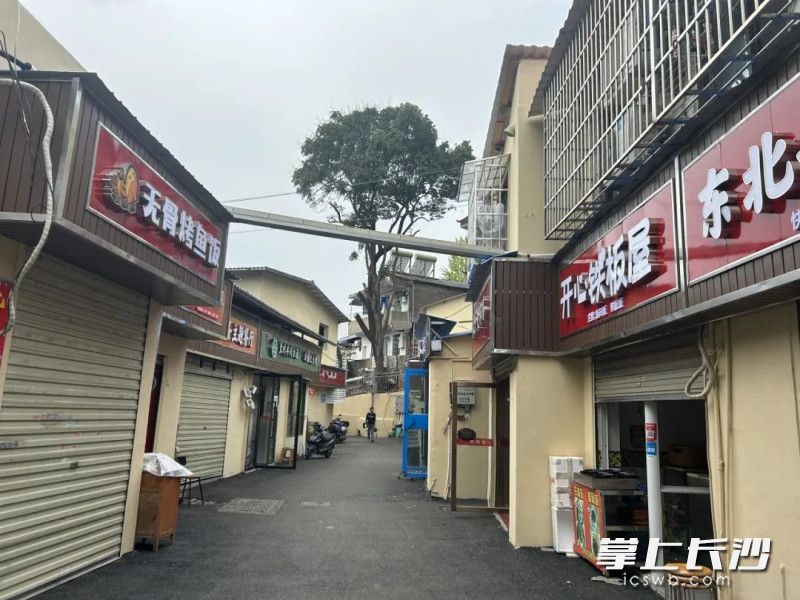 安全通道畅通了,隐患得以清除。 安全通道畅通了,隐患得以清除。